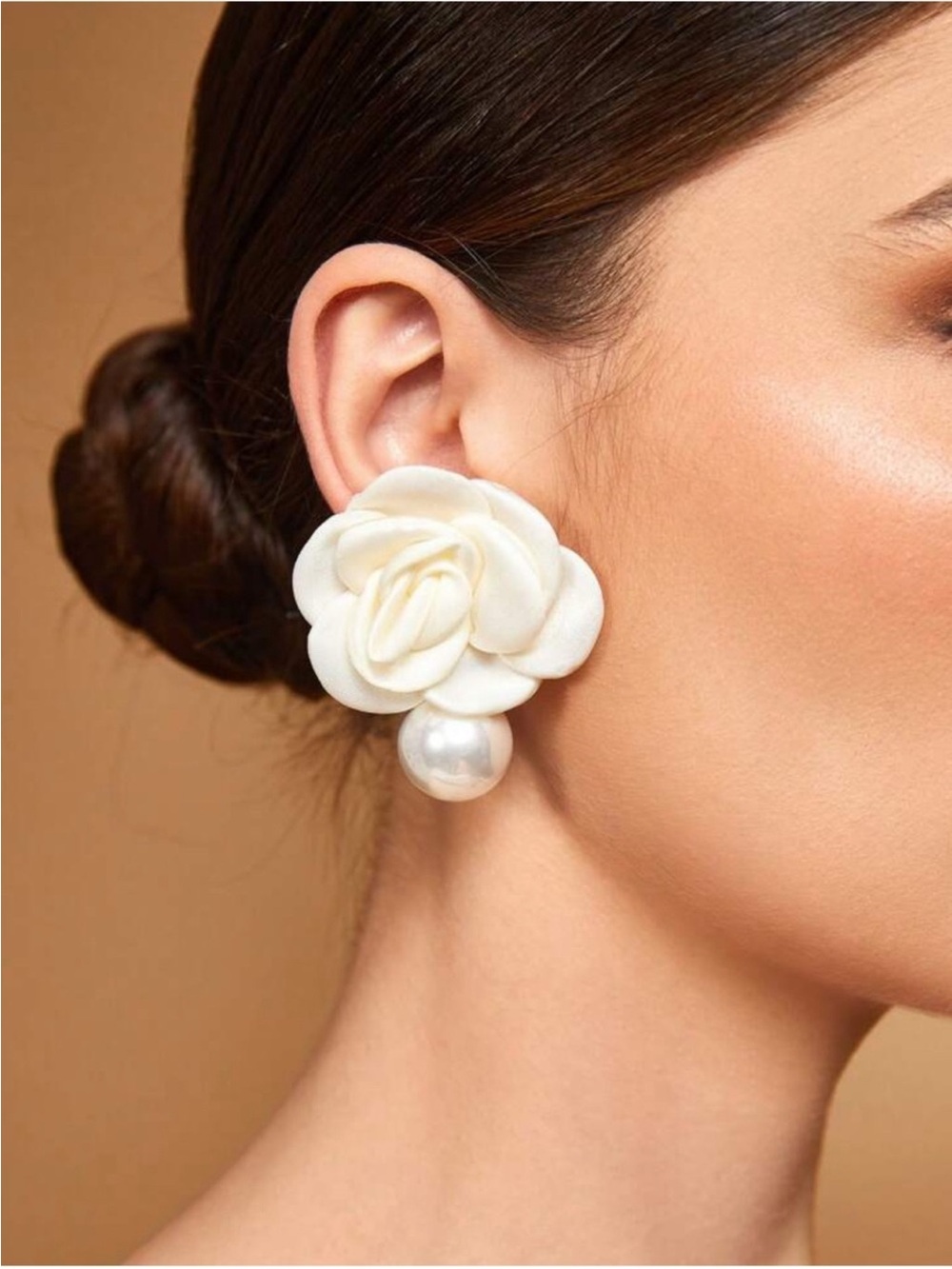 Elegant White Flower Pearl Drop Earrings new